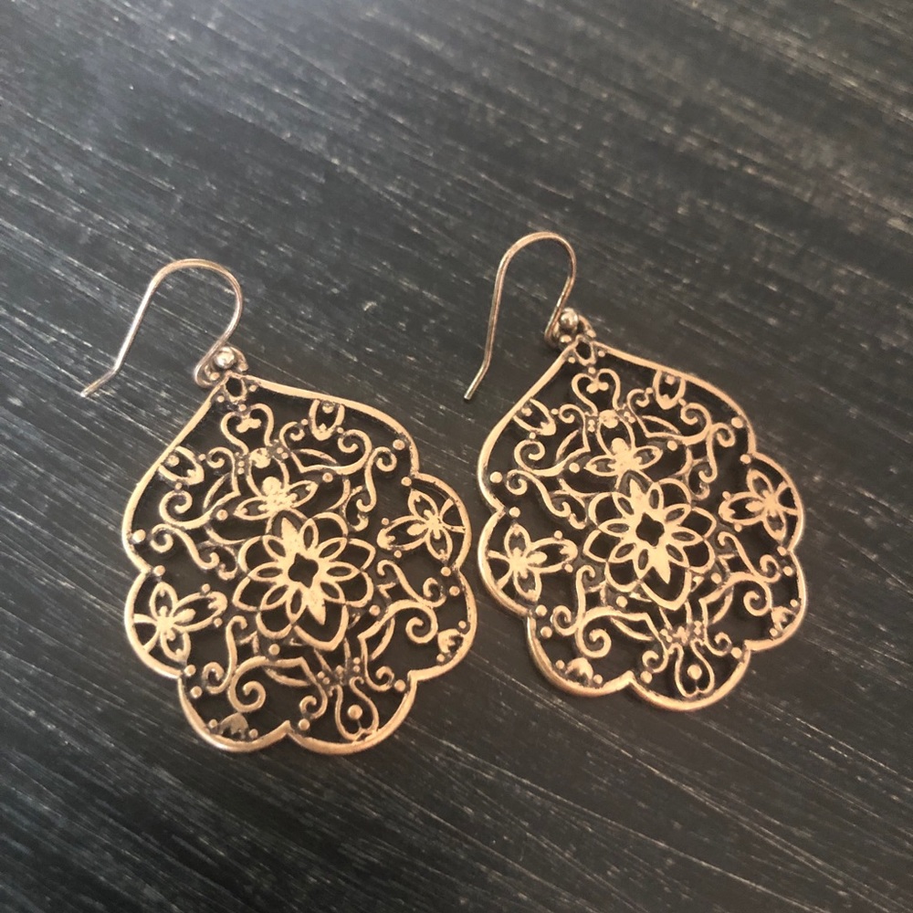 Gold filagree earrings